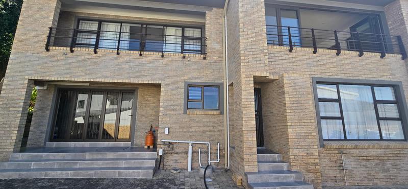 6 Bedroom Property for Sale in Outeniqua Strand Western Cape